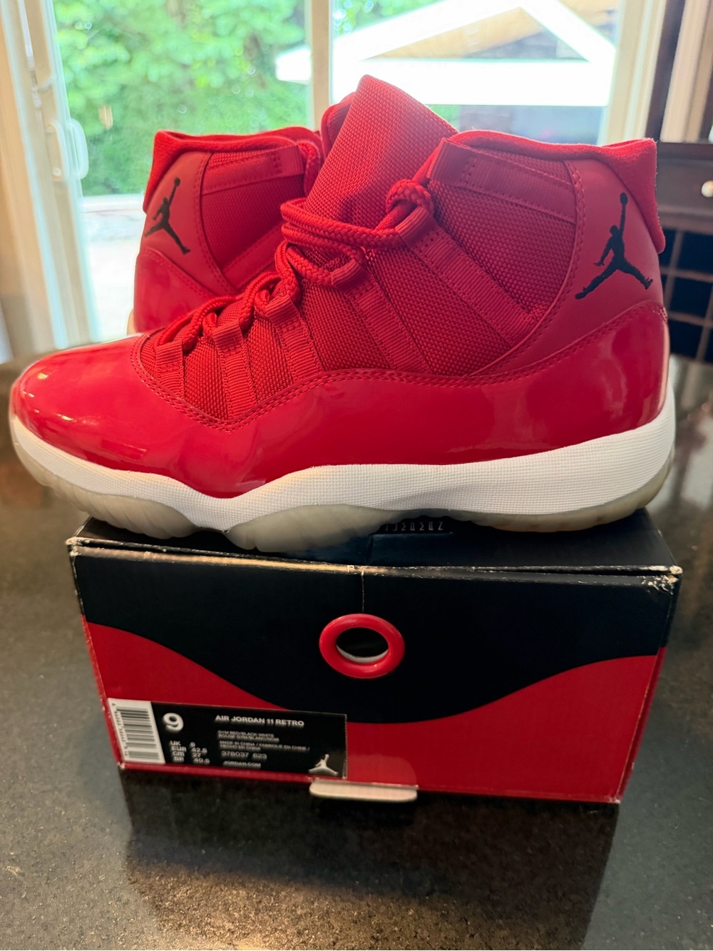 Air Jordan 11 Retro High-Top red patent leather